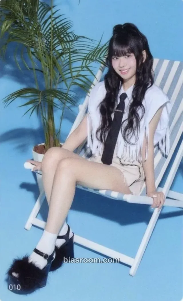 ME:I - Rinon  - 2024 ME:ICONIC Hi-SUMMER Event trading card