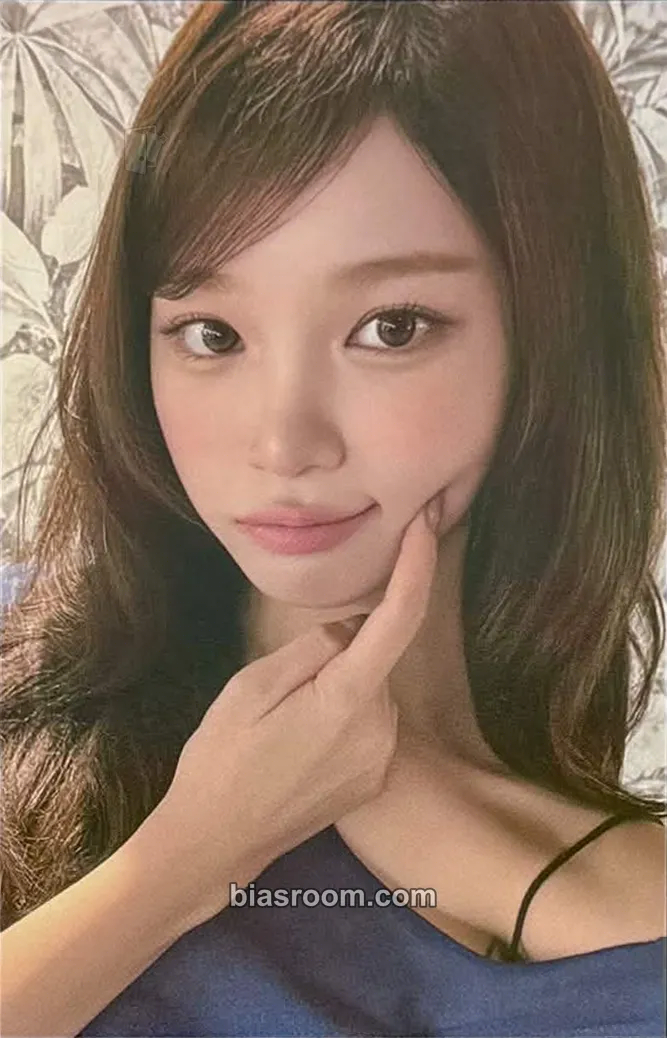 Kim Chaewon Pureflow Tour (2026) Photocard - LE SSERAFIM - photocard K-pop LE SSERAFIM