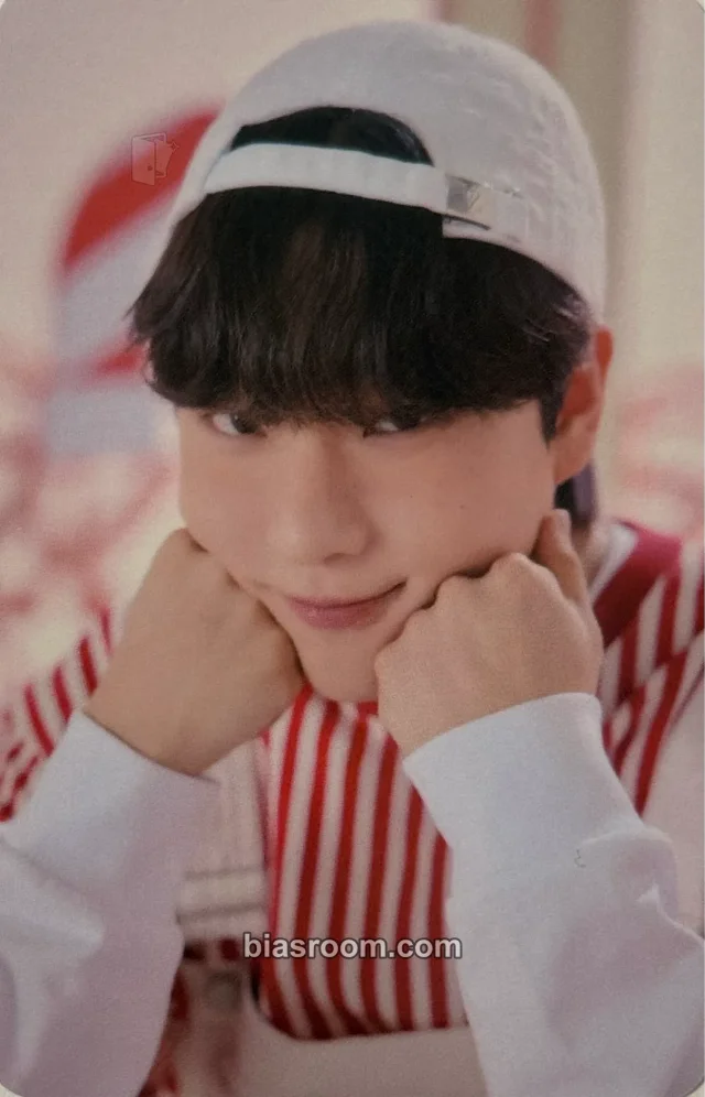 ONF - E-Tion - ONKKOMIZ EXPRESS POP-UP STORE Event merch photocard pop-up trading card random pack