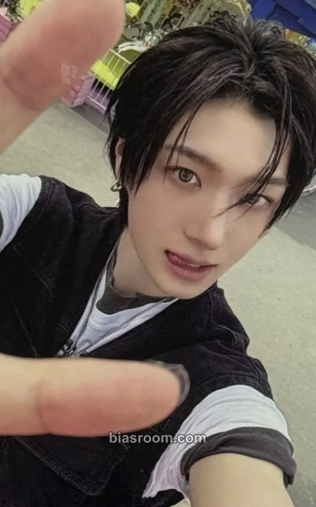 Donghwa KICK OFF THE WALL Pt 1 小卡 - KickFlip - KickFlip K-pop 小卡