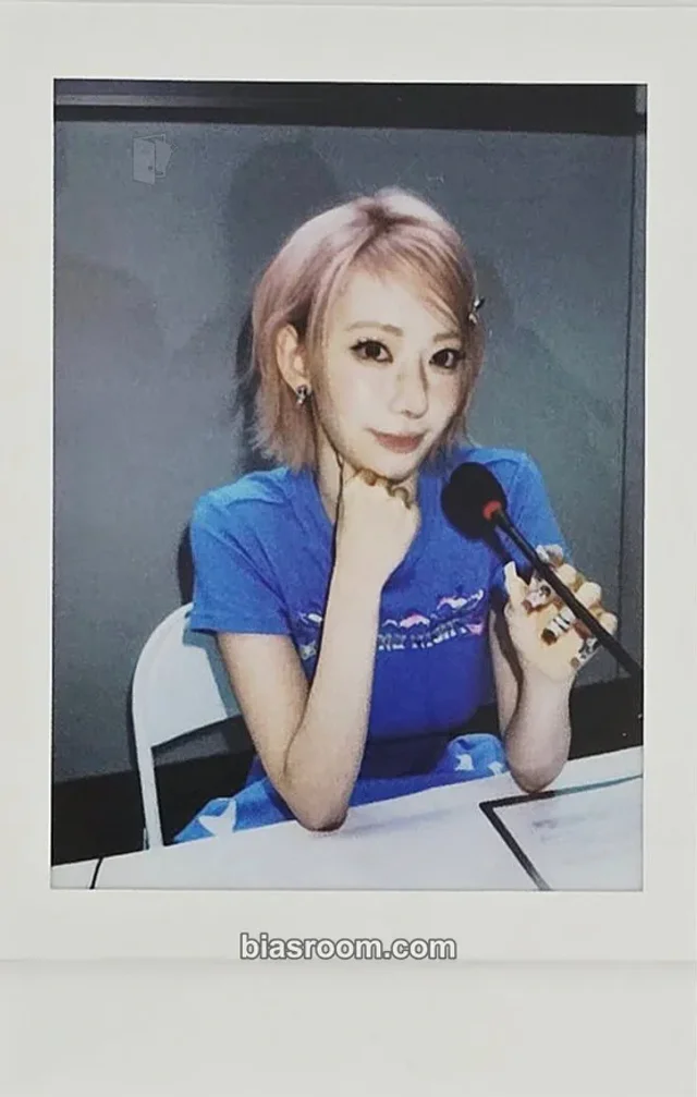 LE SSERAFIM - Sakura - Made My Night Album polaroid merch photocard pop-up purchase benefit