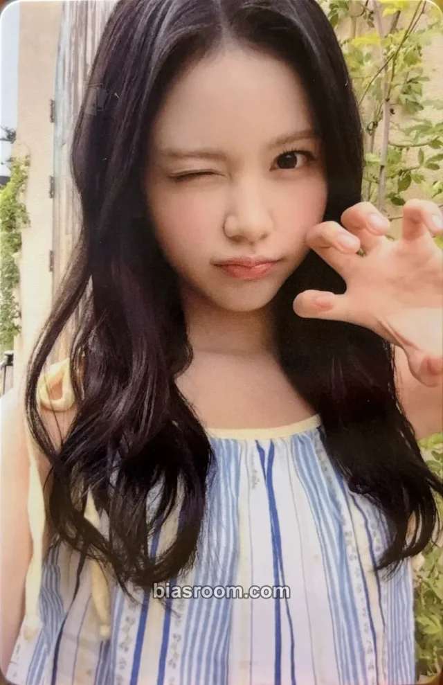 Carmen Hearts2Hearts Lemon Tang K-pop photocard
