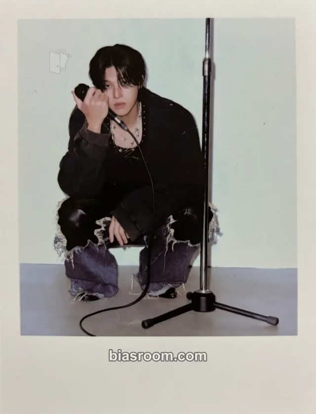 ATEEZ - Wooyoung - MIGHTEEZ Rock The Stage Other polaroid