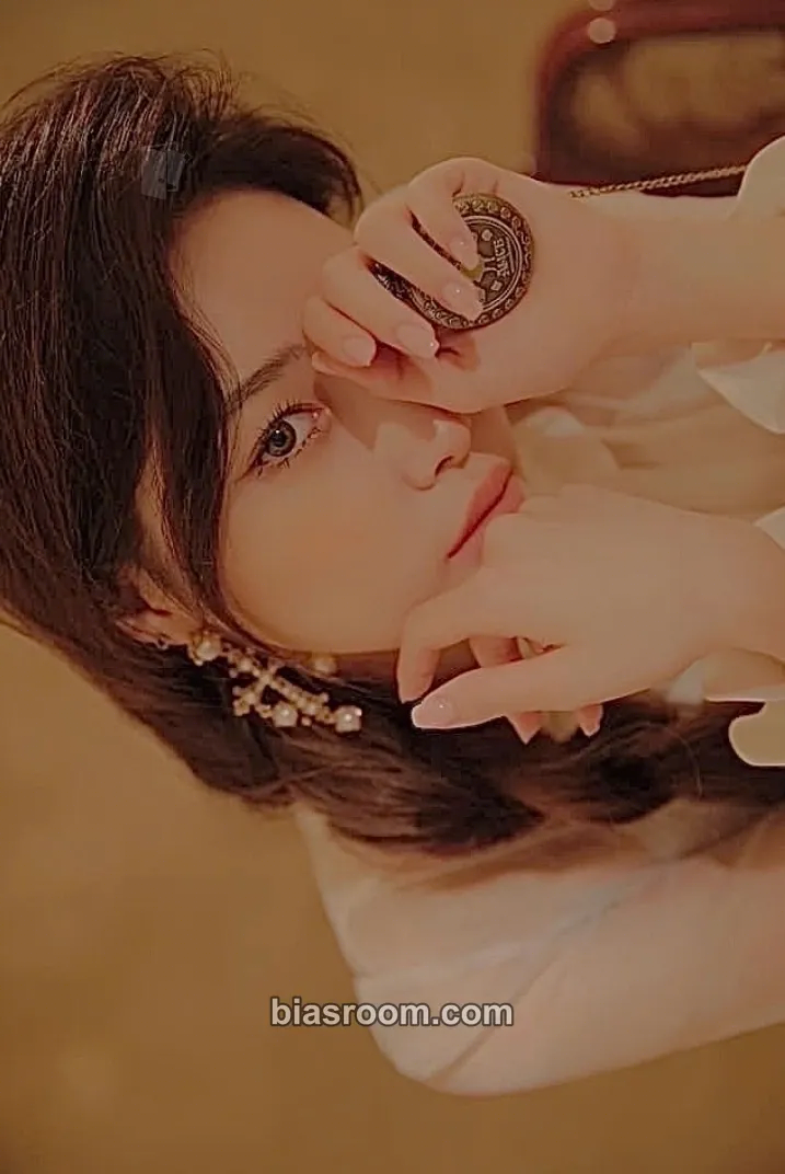 Chung Ha Byulharang 1st Membership Kit Photocard - photocard K-pop Chung Ha