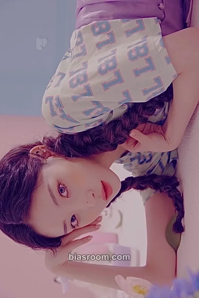 Chung Ha - Chung Ha - Byulharang 1st Membership Kit Other fanclub/membership item set postcard