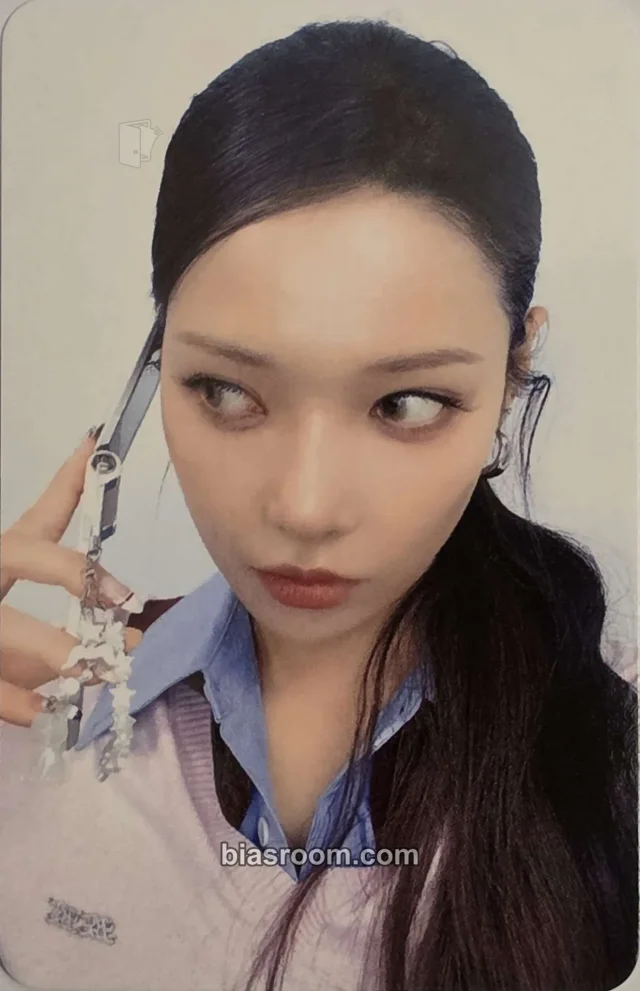 Photocard K-pop di Somin KARD KARD 1st Album [Where To Now? (Part.2) : NOWHERE]