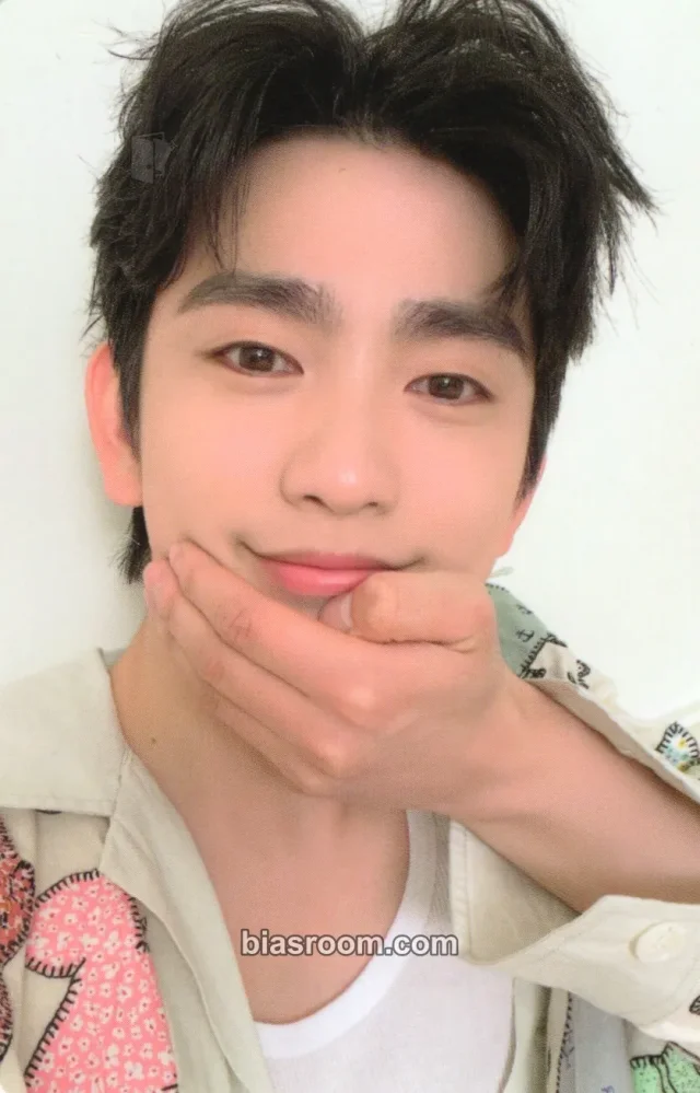 GOT7 - Jinyoung - 2023 PARK JINYOUNG FANCONCERT ‘RENDEZVOUS’: Secret Meeting Between You and Me Event merch photocard cup/bottle solo
