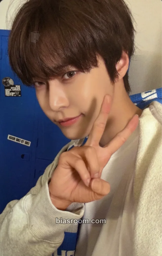 NCT 127 - Doyoung - 2026 Season’s Greetings Other B version trading card selfie merch photocard