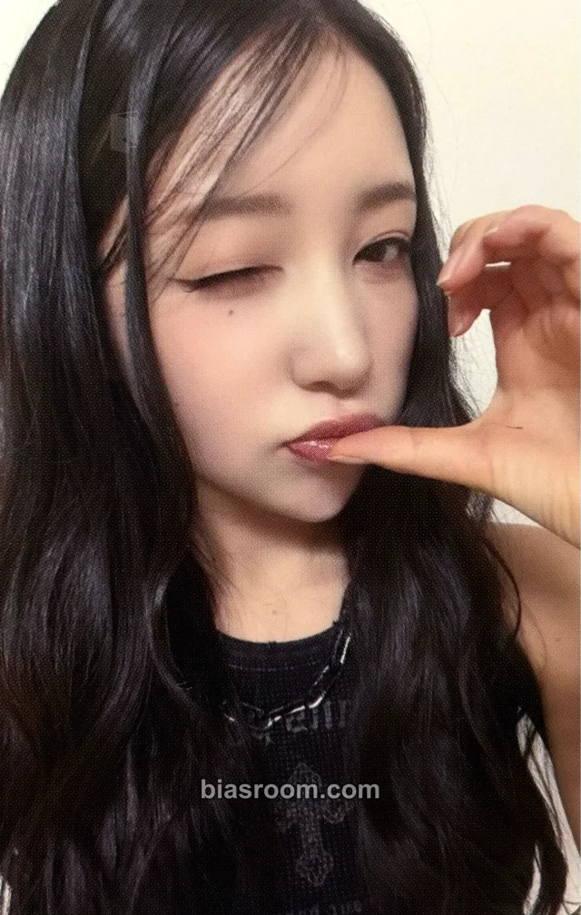 Sora WOOAH Wish With W : Vol.3 K-pop photocard
