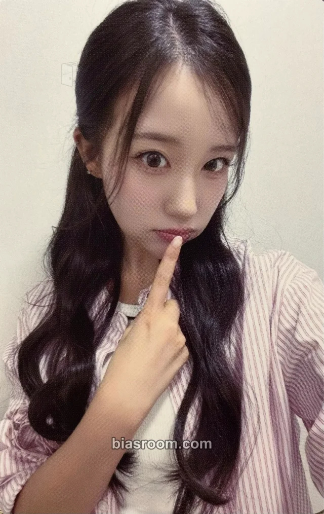 Sora WOOAH Wish With W : Vol.3 K-pop photocard