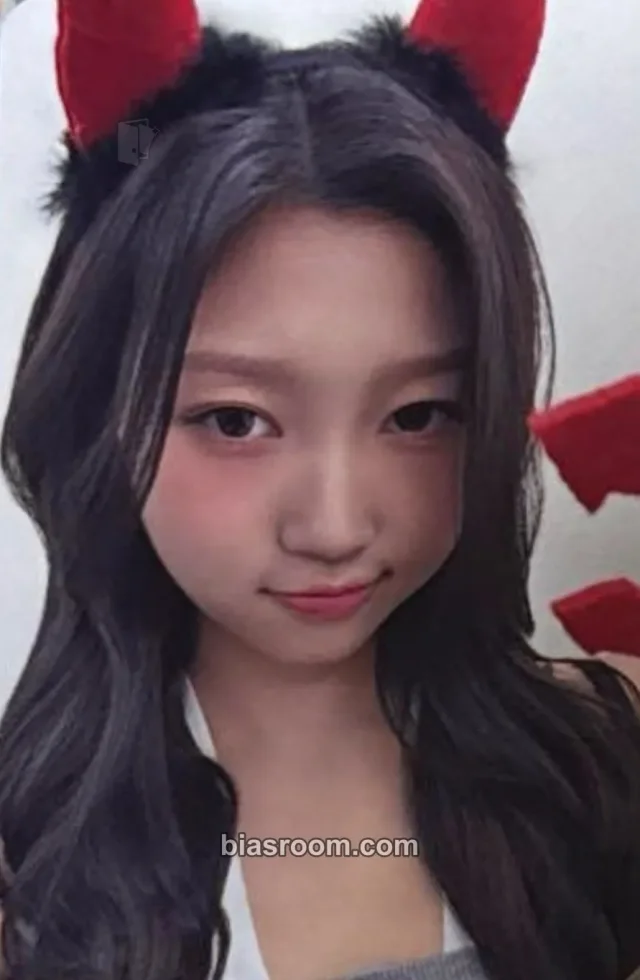 Roa USPEER Bite District K-pop photocard