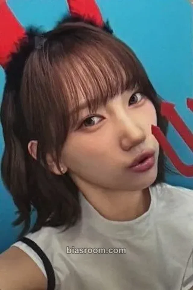 Soee USPEER Bite District K-pop photocard