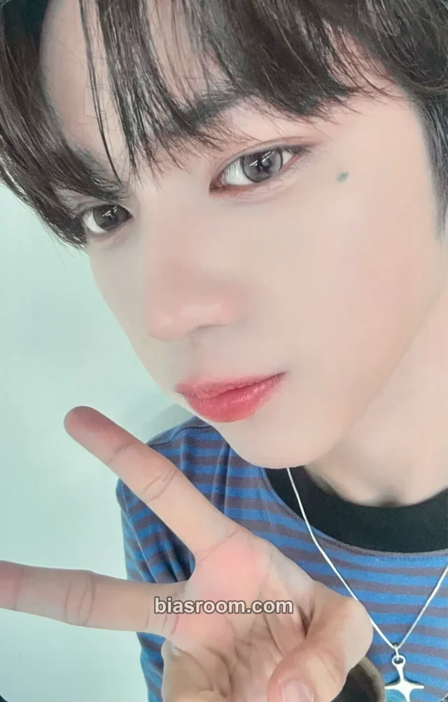 JL AHOF The Passage K-pop photocard