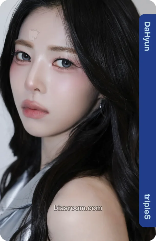 Dahyun tripleS 4th World Tour <ANDLESS> K-pop photocard