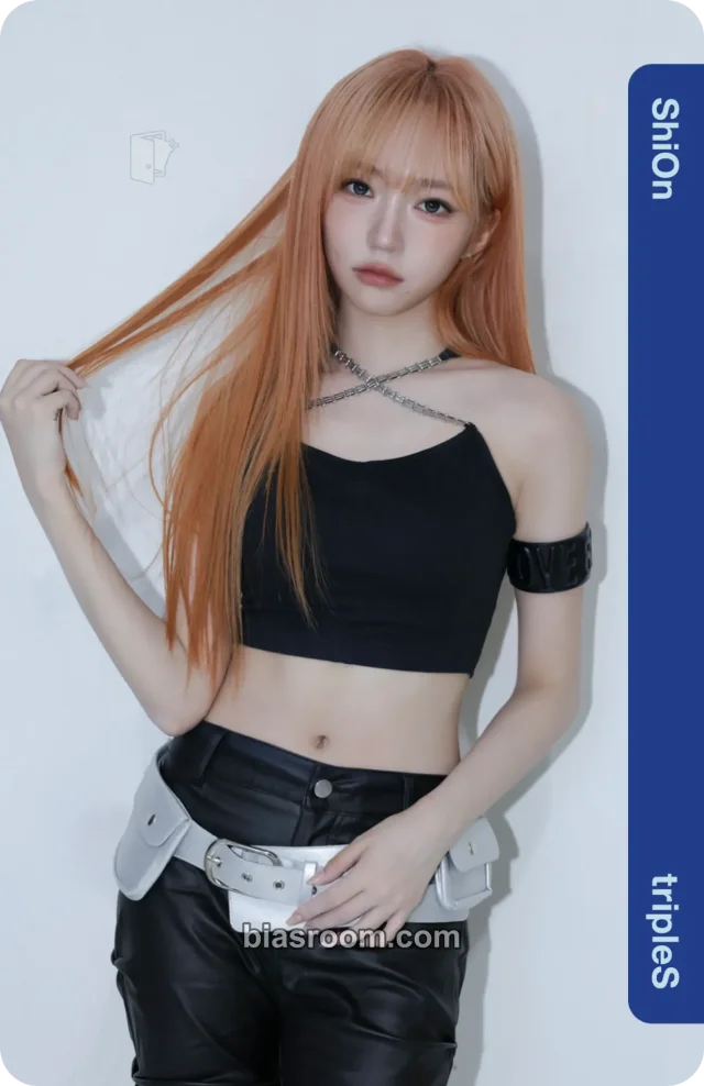 Shion tripleS 4th World Tour <ANDLESS> K-pop photocard