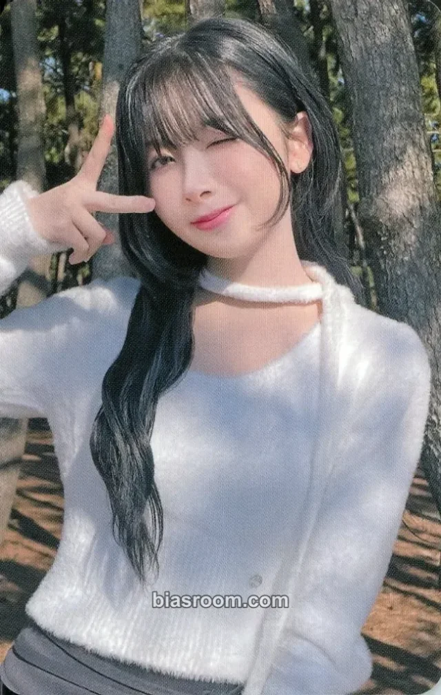 Miihi NiziU AWAKE K-pop photocard