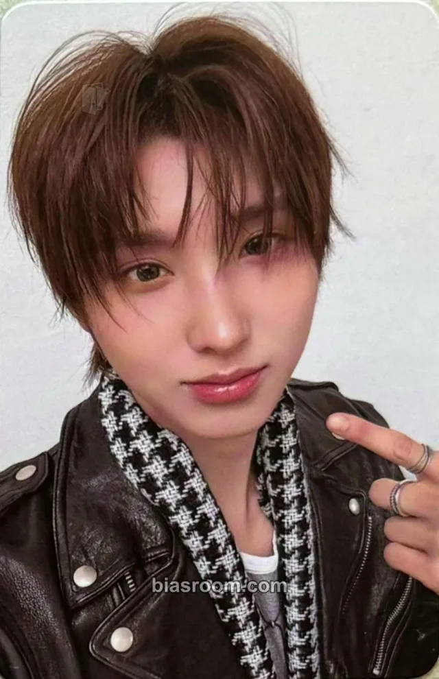 Juwang KickFlip KICK OFF THE WALL Pt 1 K-pop photocard
