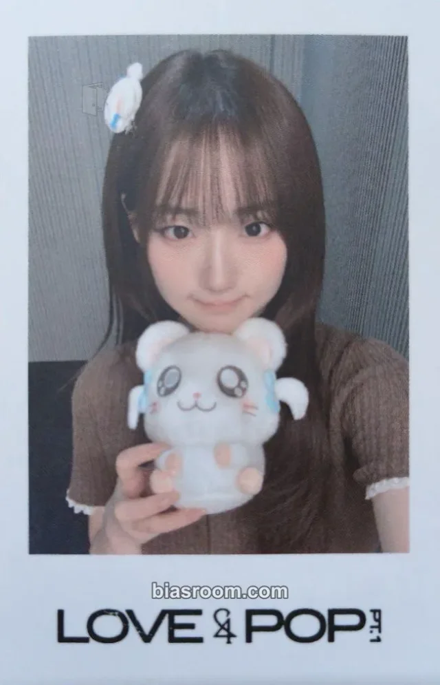 tripleS - Seoyeon - LOVE&POP pt.1 Album hellolive fansign round 4 polaroid
