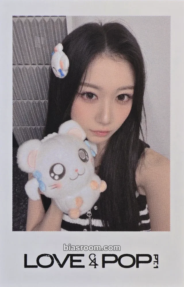 Kaede tripleS LOVE&POP pt.1 K-pop photocard