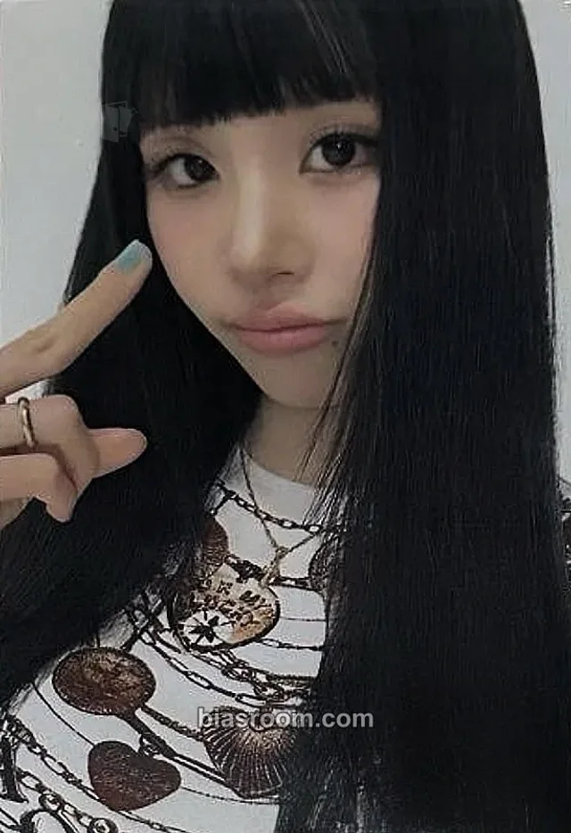TWICE - Chaeyoung - JYP FLAGSHIP TOKYO Event purchase benefit japan tokyo pop-up