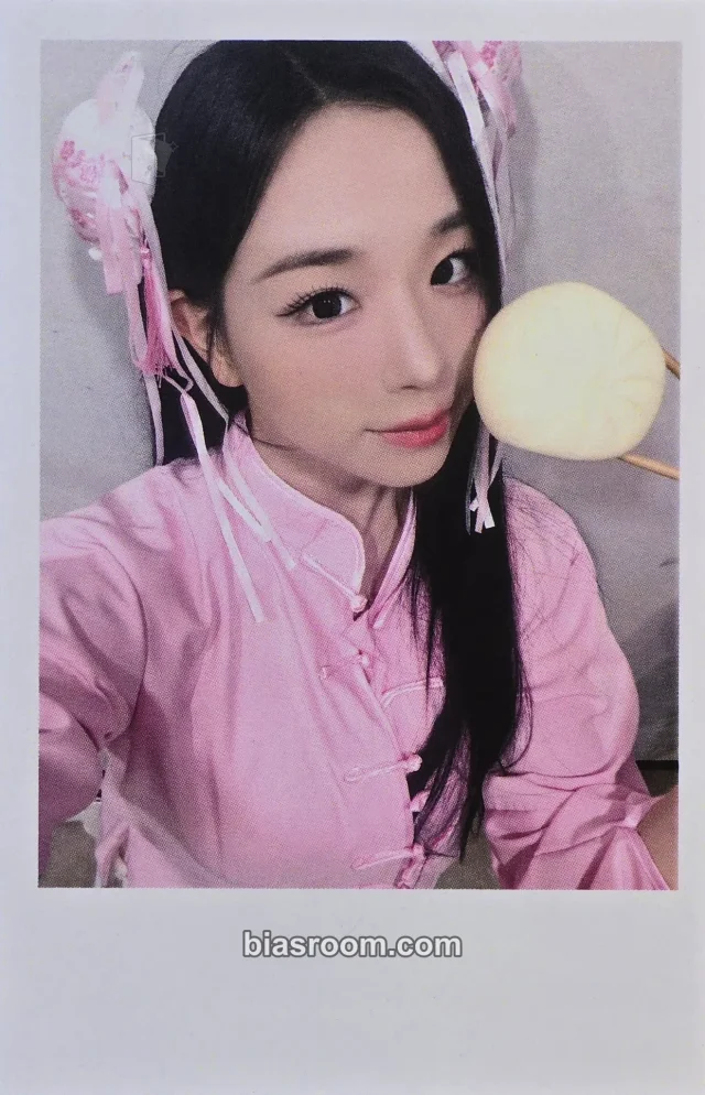 Chaeyeon tripleS LOVE&POP pt.1 K-pop photocard
