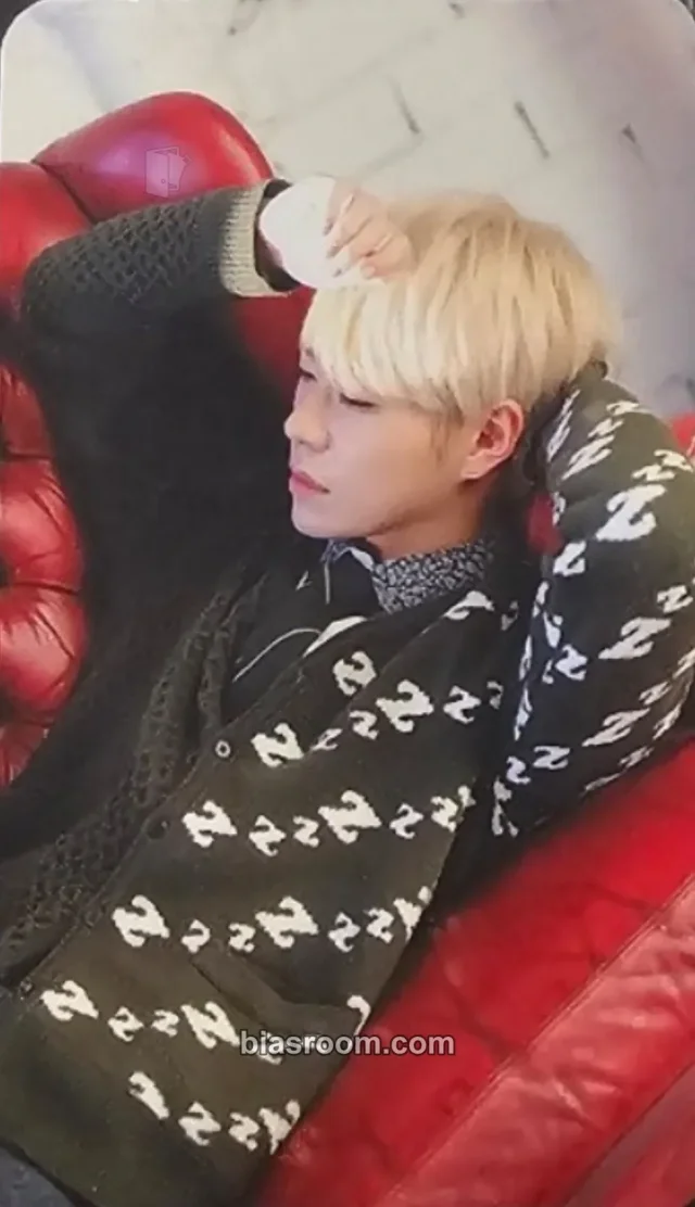 Taeho IMFACT Lollipop K-pop photocard