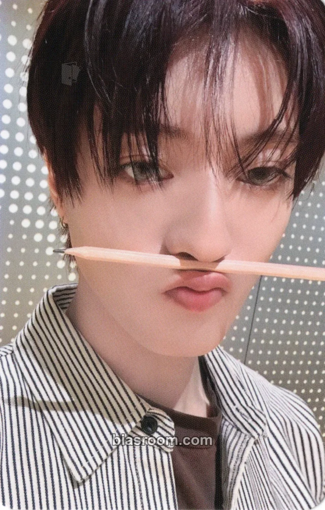 Haruto TREASURE Pleasure K-pop Photocard