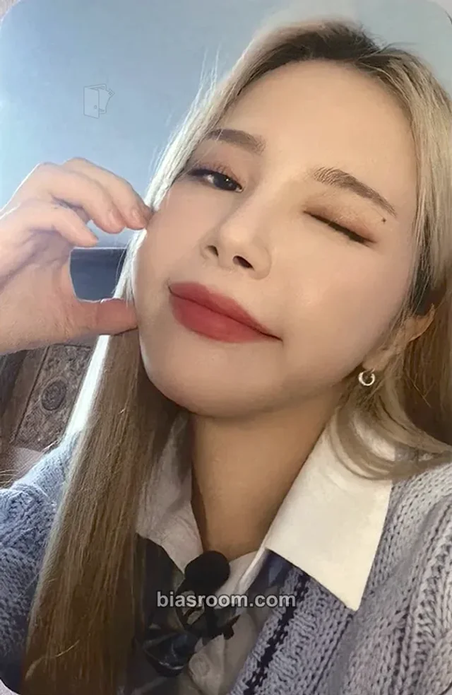 Solar MAMAMOO Mamamoo+ 1st Fan Concert [Two Rabbits Code] K-pop photocard