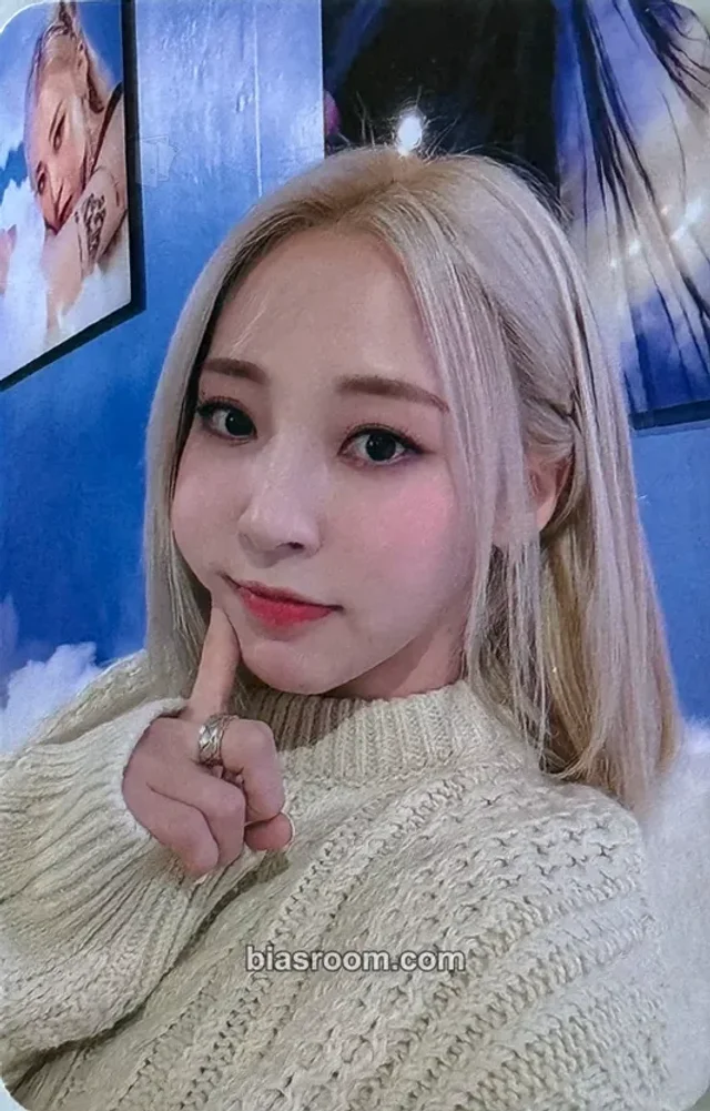 Moonbyul MAMAMOO Starlit of Muse (Moonbyul) K-pop photocard
