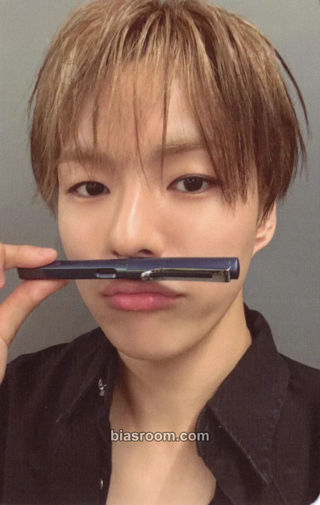 Yoon Jaehyuk TREASURE 6th Anniversary : TREASURE ARCHIVE K-pop Photocard