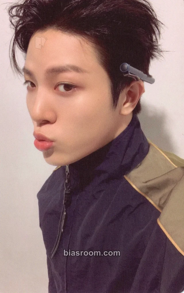 So Junghwan TREASURE 6th Anniversary : TREASURE ARCHIVE K-pop Photocard