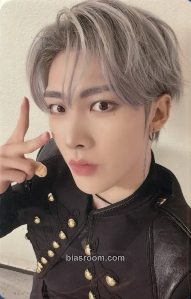 Ricky AND2BLE Sequence 01: Curiosity K-pop photocard