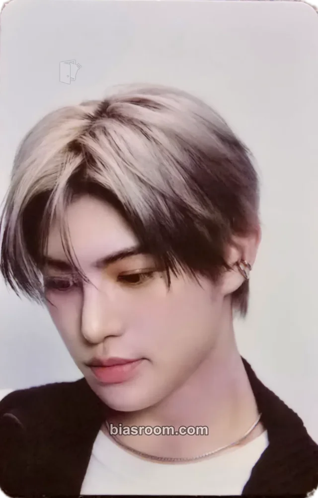 Minje KickFlip KICK OFF THE WALL Pt 1 K-pop photocard