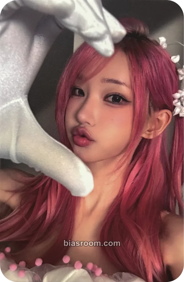 Magenta QWER CEREMONY  K-pop photocard