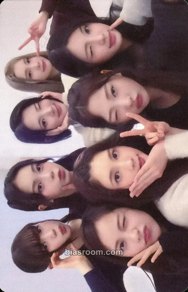 Hearts2Hearts The Chase K-pop photocard