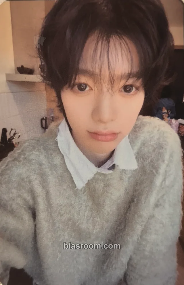 Yuma LUN8 STAY IN THE MOMENT Fan Signing Event in Seoul K-pop photocard