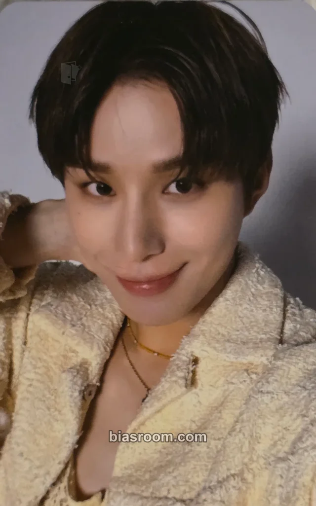 Jungwoo NCT Perfume MD K-pop photocard