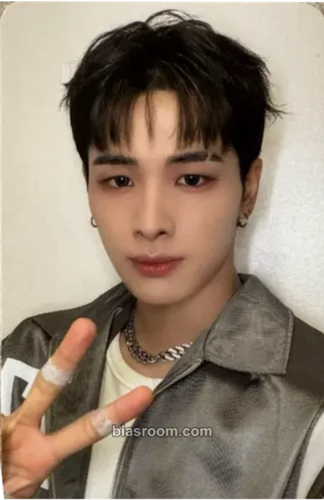 Haru 'Ride the Vibe' Showcase 2024 Photocard - NEXZ | Bias Room