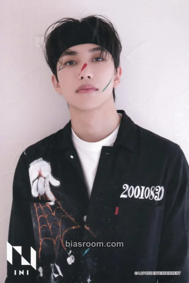 Photocard K-pop Rihito INI INI Museum