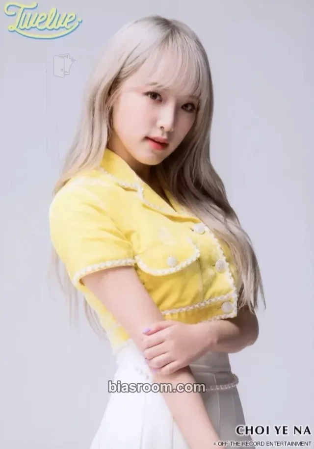 Yena IZ*ONE Twelve K-pop photocard