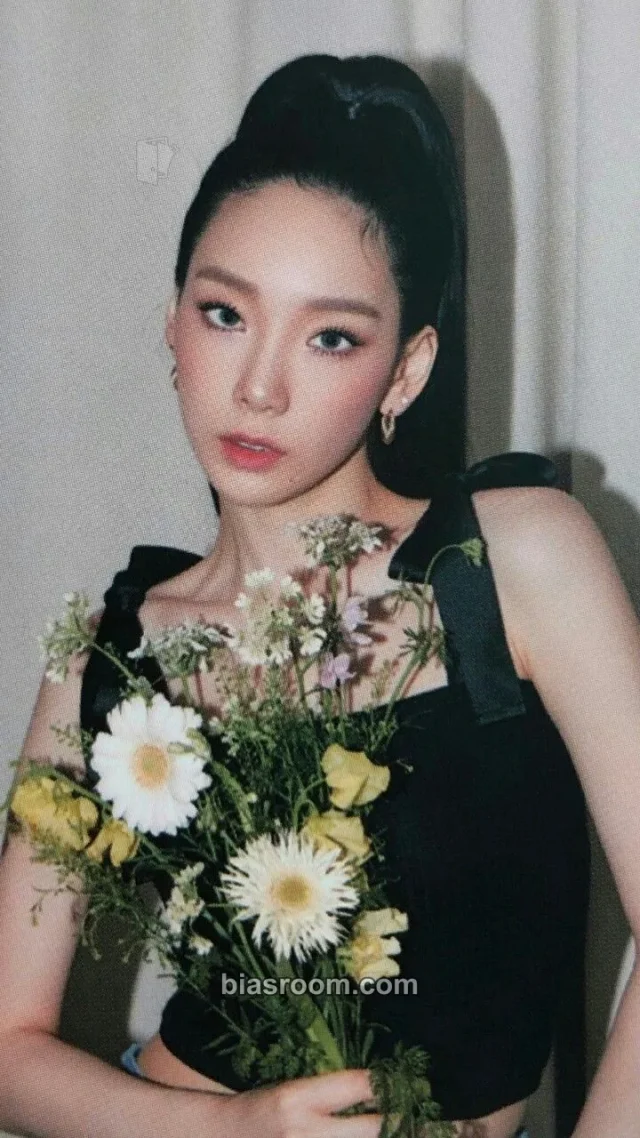Taeyeon Taeyeon A’Pieu K-pop photocard