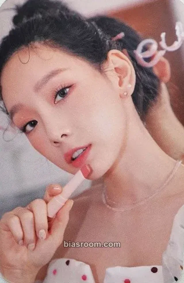 Taeyeon Taeyeon A’Pieu K-pop photocard
