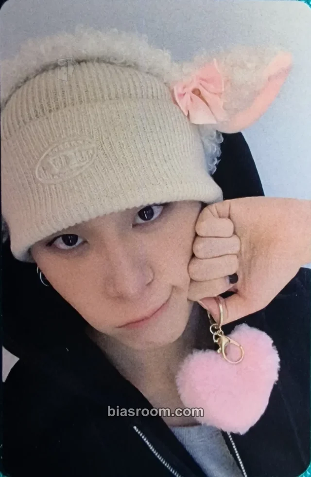 Haru XLOV I, God K-pop photocard