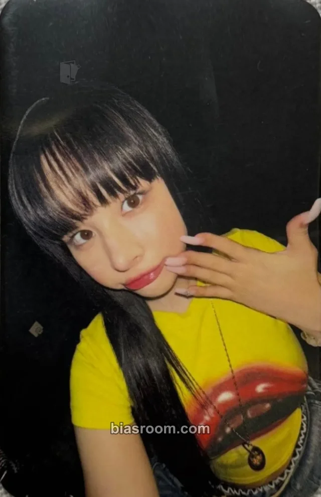HARVEY XG XG FIRST WORLD TOUR: THE FIRST HOWL K-pop photocard