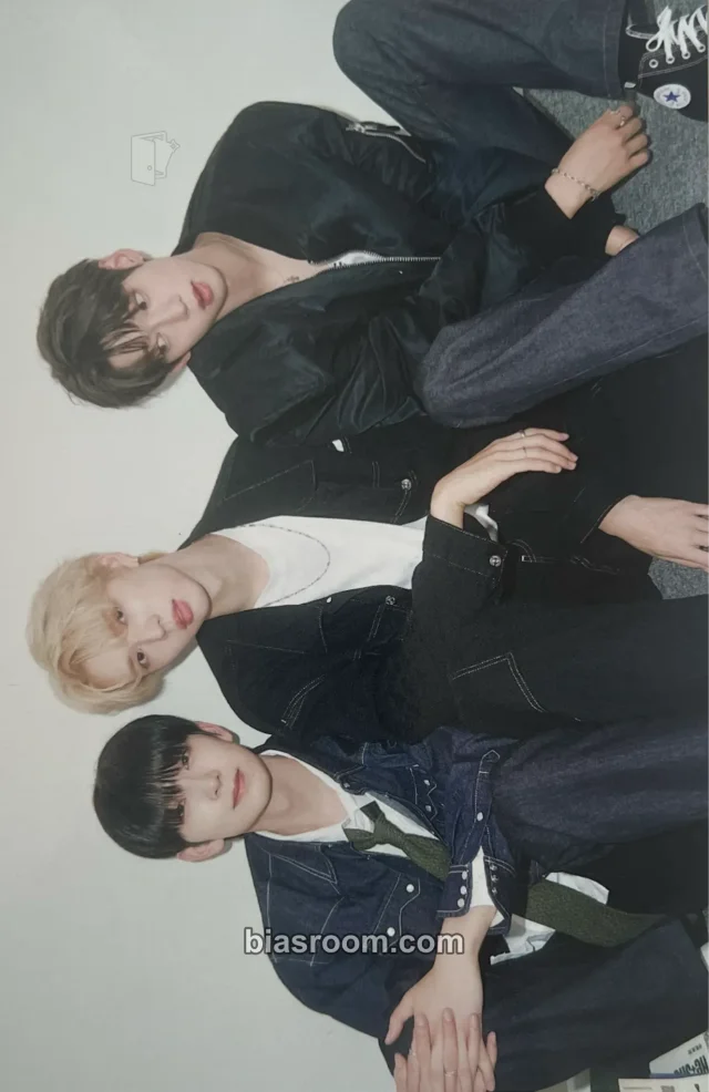 Photocard K-pop de AMPERS&ONE ONE QUESTION