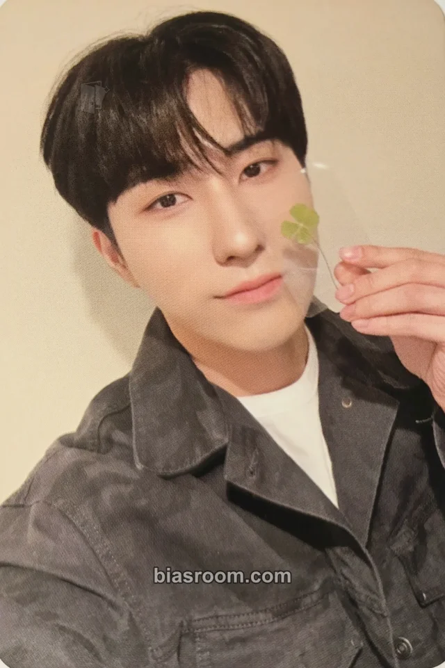 Harin ONEWE Studio We: Recording #4 K-pop photocard