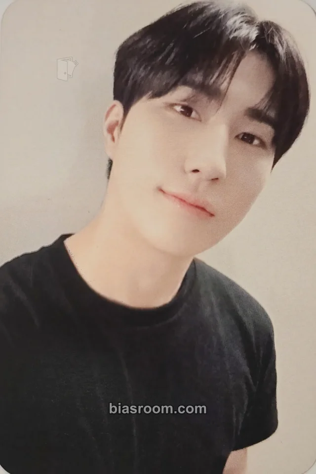 Harin ONEWE O! New E!volution V K-pop photocard