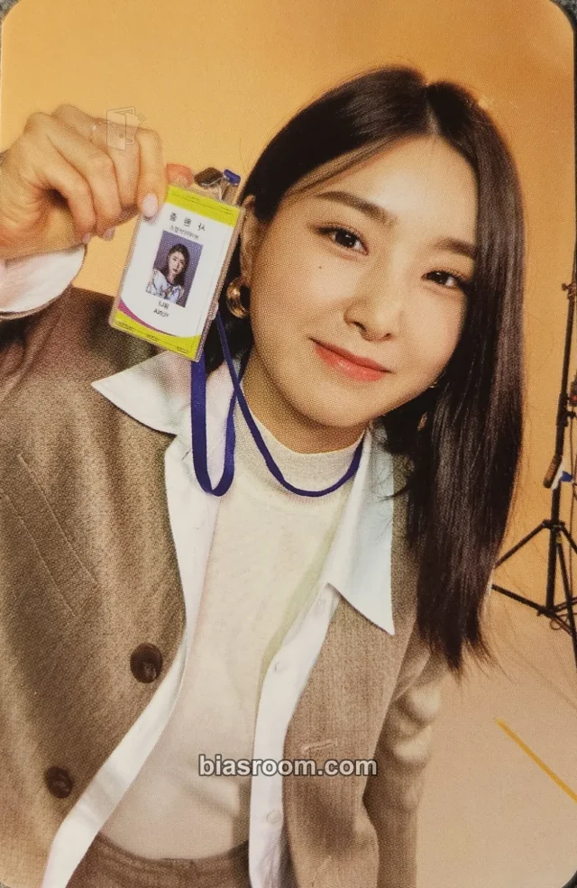 Yuna BBGIRLS After 'We Ride' K-pop photocard
