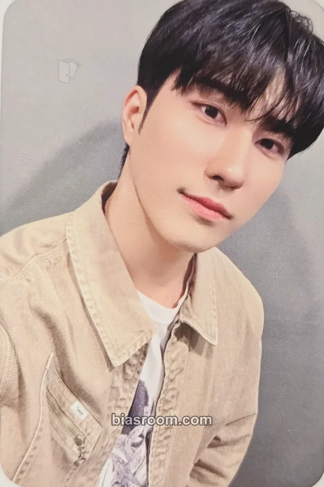 Harin ONEWE Maze: Ad Astra K-pop photocard