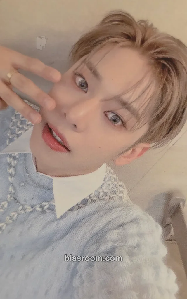 Donghyun AB6IX THE FUTURE IS OURS : FOUND K-pop Photocard